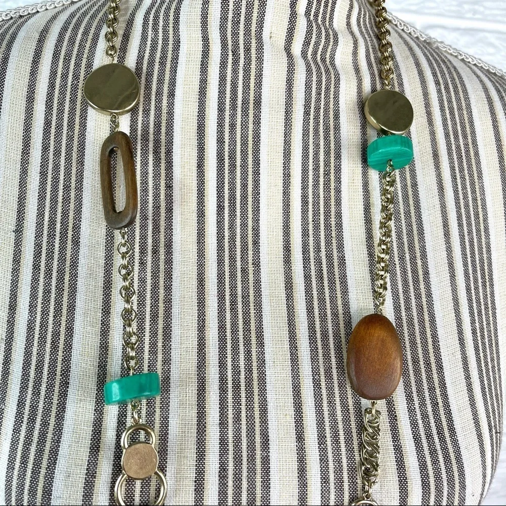 Chico’s Long Gold Tone Statement Necklace Brown Faux Wood and Green Beads - Picture 3 of 5